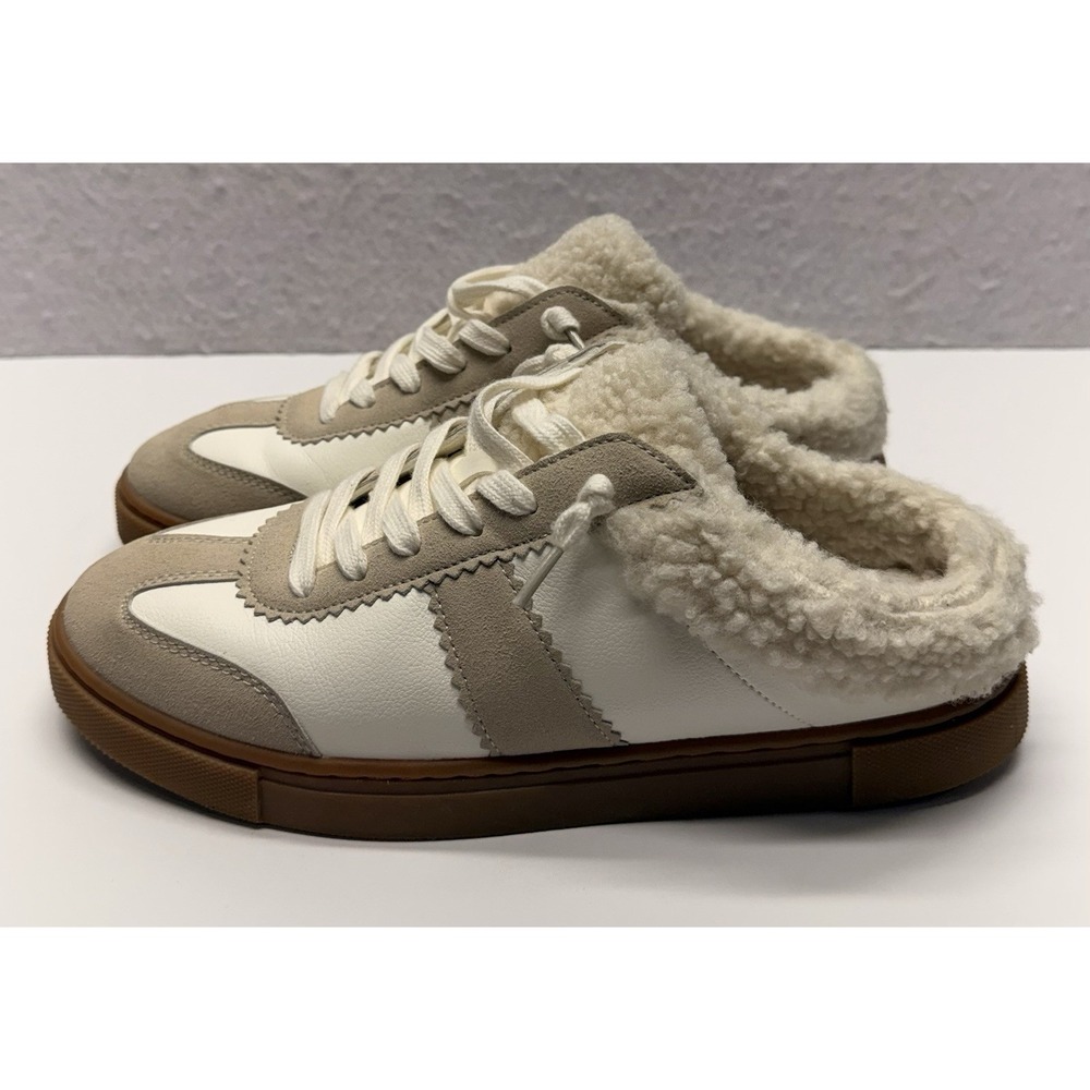 Cushionaire Women's Blade Cozy Sneaker Mule White Faux Shearling Lined 10M
